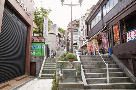 【鳥取空港/基本プラン】一度は行きたい上州3つの名湯めぐり 草津温泉・伊香保温泉・四万温泉4日間3